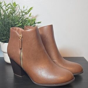 Elegant STYLE AND CO. Brown Ankle Boots